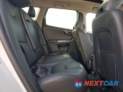 Zdjęcie 10 z 11 samochodu: 2015 VOLVO XC60 T5 PREMIER VIN:YV4612RK5F2730052 - miniatura