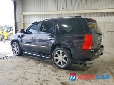 Drugie zdjęcie samochodu z przodu: 2007 CADILLAC ESCALADE LUXURY VIN:1GYFK63837R187565 - miniatura