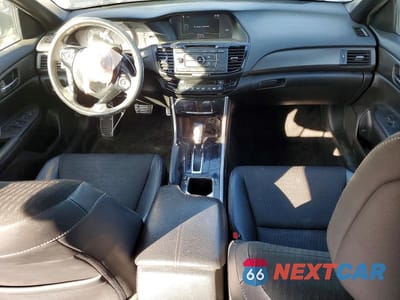 Zdjęcie 8 z 12 samochodu: 2017 HONDA ACCORD SPORT VIN:1HGCR2F56HA122922 - miniatura