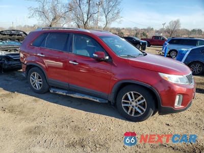 Czwarte zdjęcie samochodu z boku: 2014 KIA SORENTO LX VIN:5XYKT3A67EG509007 - miniatura