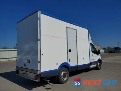 Czwarte zdjęcie samochodu z boku: 2021 FORD TRANSIT DELIVERY TRUCK VIN:1FDBW5Z84MKA96430 - miniatura