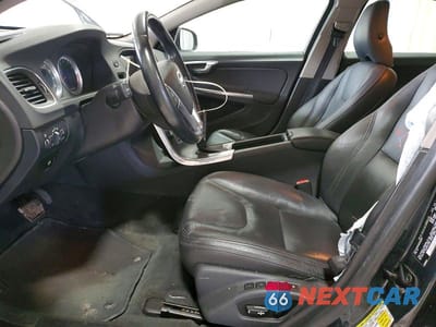 Zdjęcie 7 z 11 samochodu: 2013 VOLVO S60 T5 VIN:YV1612FH6D2205939 - miniatura