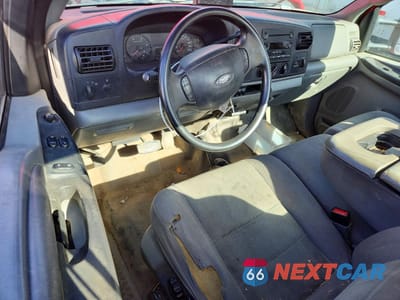 Zdjęcie 8 z 14 samochodu: 2006 FORD F550 SUPER DUTY VIN:1FDAF57P06EA79048 - miniatura
