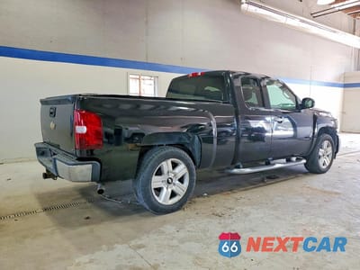 Trzecie zdjęcie samochodu z tyłu: 2007 CHEVROLET SILVERADO K1500 VIN:2GCEK19J371587293 - miniatura