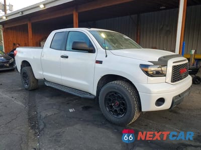Czwarte zdjęcie samochodu z boku: 2010 TOYOTA TUNDRA GRADE VIN:5TFUW5F14AX129204 - miniatura