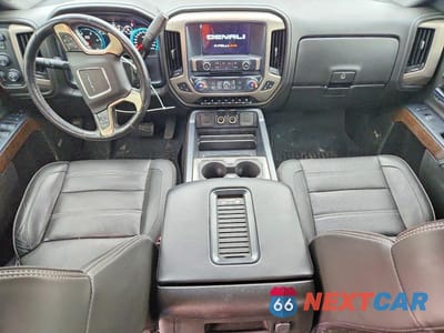 Zdjęcie 8 z 11 samochodu: 2019 GMC SIERRA K2500 DENALI VIN:1GT12SEY2KF234777 - miniatura