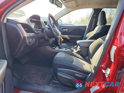 Zdjęcie 7 z 12 samochodu: 2017 JEEP CHEROKEE SPORT VIN:1C4PJMAB4HW587248 - miniatura