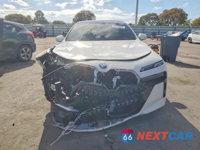 Piąte zdjęcie samochodu w środku: 2026 BMW 740 XI VIN:WBA33EH03TCW93507 - miniatura