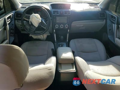 Zdjęcie 8 z 13 samochodu: 2016 SUBARU FORESTER 2.5I PREMIUM VIN:JF2SJADC6GH464763 - miniatura