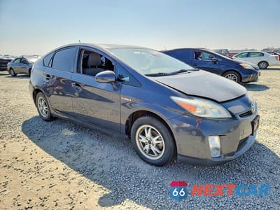Czwarte zdjęcie samochodu z boku: 2011 TOYOTA PRIUS THREE VIN:JTDKN3DU9B0284143 - miniatura