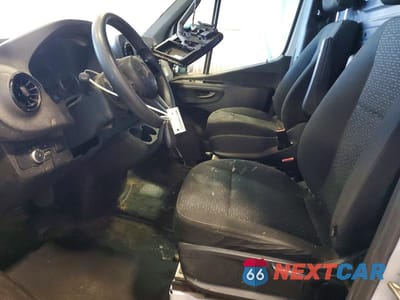 Zdjęcie 7 z 12 samochodu: 2024 MERCEDES BENZ SPRINTER 2500 907 (VS30) DELIVERY VAN VIN:W1Y4KBHY0RT184509 - miniatura