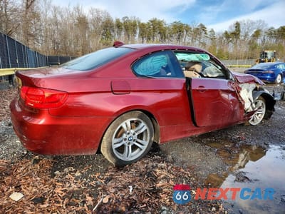 Trzecie zdjęcie samochodu z tyłu: 2011 BMW 328 XI SULEV VIN:WBAKF5C5XBE517756 - miniatura