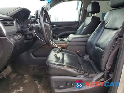 Zdjęcie 7 z 14 samochodu: 2016 CHEVROLET SUBURBAN K1500 LT VIN:1GNSKHKC1GR444834 - miniatura
