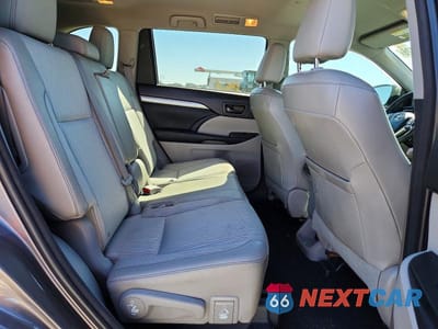 Zdjęcie 11 z 13 samochodu: 2016 TOYOTA HIGHLANDER LE PLUS VIN:5TDBKRFH9GS253605 - miniatura