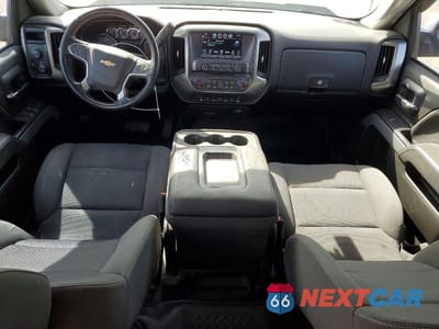 Zdjęcie 8 z 12 samochodu: 2018 CHEVROLET SILVERADO K1500 LT VIN:3GCUKREC8JG619977 - miniatura