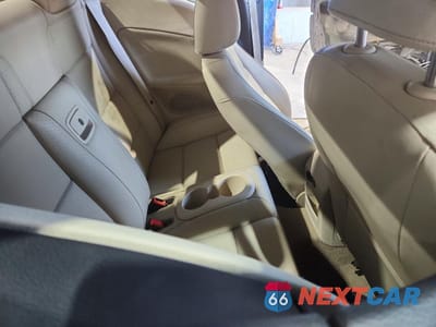 Zdjęcie 10 z 12 samochodu: 2015 VOLKSWAGEN EOS KOMFORT VIN:WVWBW8AH0FV005530 - miniatura