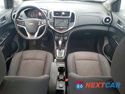 Zdjęcie 8 z 12 samochodu: 2017 CHEVROLET SONIC LT VIN:1G1JD5SBXH4170643 - miniatura