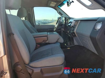 Piąte zdjęcie samochodu w środku: 2011 FORD F350 SUPER DUTY VIN:1FT8W3BT2BEA99386 - miniatura
