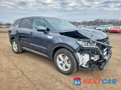 Czwarte zdjęcie samochodu z boku: 2023 KIA SORENTO LX VIN:5XYRG4LC5PG184128 - miniatura