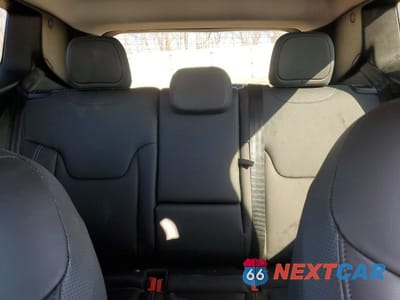 Zdjęcie 10 z 13 samochodu: 2022 JEEP RENEGADE LIMITED VIN:ZACNJDD19NPN63978 - miniatura