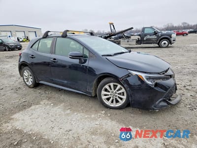 Czwarte zdjęcie samochodu z boku: 2023 TOYOTA COROLLA HATCHBACK SE VIN:JTND4MBE1P3204459 - miniatura