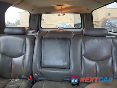Zdjęcie 10 z 13 samochodu: 2003 GMC YUKON XL K2500 VIN:3GKGK26G83G228647 - miniatura