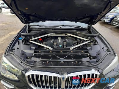Zdjęcie 8 z 10 samochodu: 2019 BMW X5 XDRIVE50I VIN:5UXJU2C51KLN65059 - miniatura