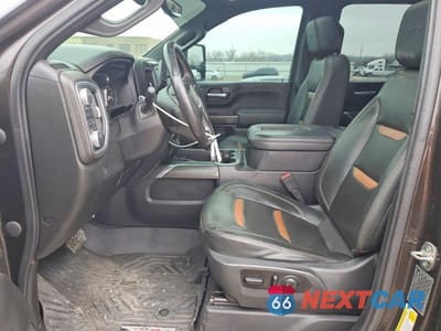 Zdjęcie 7 z 13 samochodu: 2020 GMC SIERRA K2500 AT4 VIN:1GT49PE71LF246403 - miniatura