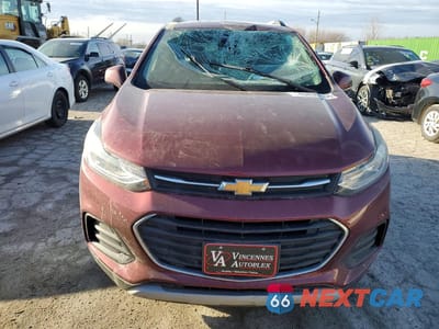 Piąte zdjęcie samochodu w środku: 2017 CHEVROLET TRAX 1LT VIN:3GNCJPSB5HL160558 - miniatura