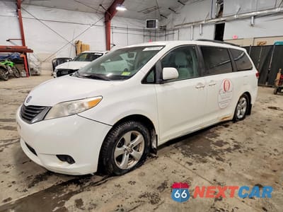 2011 TOYOTA SIENNA LE 5TDKK3DC6BS040169 - główne zdjęcie licytacji z USA - miniatura
