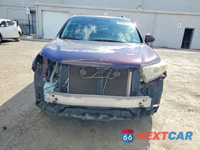 Piąte zdjęcie samochodu w środku: 2011 TOYOTA HIGHLANDER LIMITED VIN:5TDDK3EH5BS046757 - miniatura