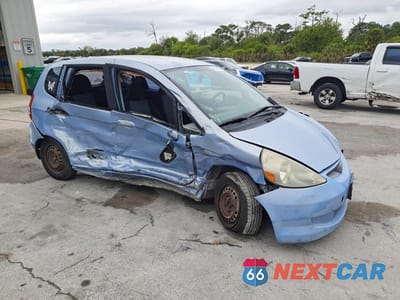 Czwarte zdjęcie samochodu z boku: 2008 HONDA FIT VIN:JHMGD38488S046234 - miniatura