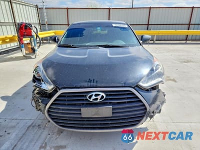 Piąte zdjęcie samochodu w środku: 2017 HYUNDAI VELOSTER TURBO R-SPEC VIN:KMHTC6AE2HU316016 - miniatura