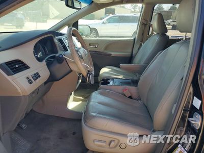 Zdjęcie 7 z 13 samochodu: 2014 TOYOTA SIENNA XLE 7-PASSENGER VIN:5TDDK3DCXES083992 - miniatura