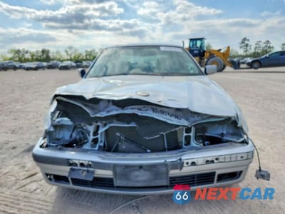 Piąte zdjęcie samochodu w środku: 1997 BMW 318 I VIN:WBACC9328VEE56697 - miniatura