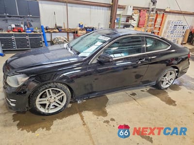 2012 MERCEDES-BENZ C 250 WDDGJ4HBXCF803690 - główne zdjęcie licytacji z USA - miniatura