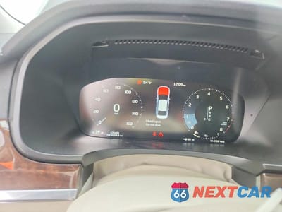 Zdjęcie 9 z 13 samochodu: 2017 VOLVO S90 T5 MOMENTUM VIN:YV1102AK7H1006331 - miniatura