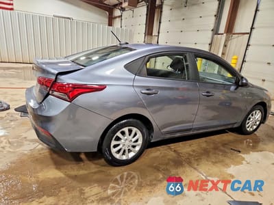 Trzecie zdjęcie samochodu z tyłu: 2018 HYUNDAI ACCENT SEL VIN:3KPC24A3XJE028226 - miniatura