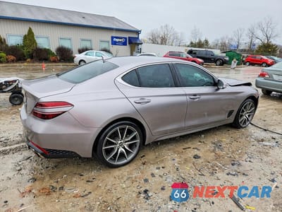 Trzecie zdjęcie samochodu z tyłu: 2023 GENESIS G70 2.0T VIN:KMTG34TAXPU134424 - miniatura