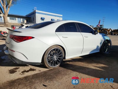 Trzecie zdjęcie samochodu z tyłu: 2020 MERCEDES-BENZ CLA 250 VIN:W1K5J4GB5LN102294 - miniatura