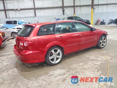 Trzecie zdjęcie samochodu z tyłu: 2004 MAZDA 6 S VIN:1YVFP82D845N54670 - miniatura