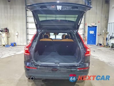 Zdjęcie 6 z 13 samochodu: 2019 VOLVO XC60 T5 VIN:LYV102RK4KB215634 - miniatura
