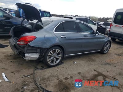 Trzecie zdjęcie samochodu z tyłu: 2017 MERCEDES-BENZ C 300 VIN:55SWF4JB5HU218480 - miniatura