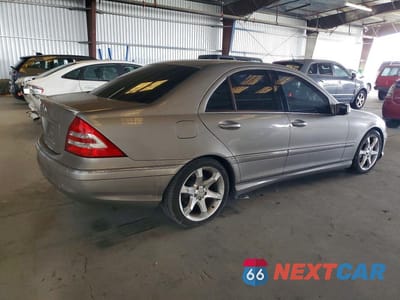 Trzecie zdjęcie samochodu z tyłu: 2007 MERCEDES-BENZ C 230 VIN:WDBRF52H67A956933 - miniatura