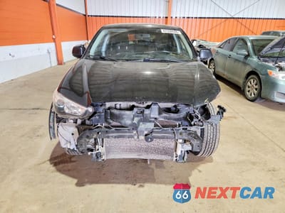 Piąte zdjęcie samochodu w środku: 2019 MITSUBISHI RVR SE VIN:JA4AJ3AU8KU601702 - miniatura