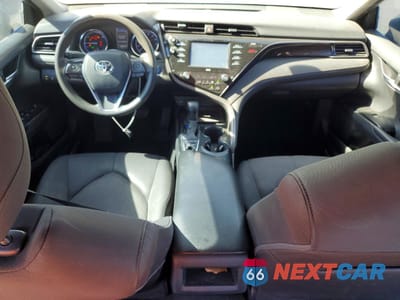Zdjęcie 8 z 13 samochodu: 2020 TOYOTA CAMRY HYBRID LE VIN:4T1C31AK4LU523038 - miniatura