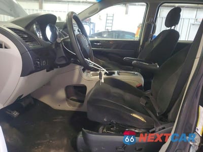Zdjęcie 7 z 13 samochodu: 2016 DODGE GRAND CARAVAN SXT VIN:2C4RDGCG5GR339365 - miniatura