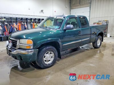 2004 GMC NEW SIERRA K1500 2GTEK19TX41378971 - główne zdjęcie licytacji z USA - miniatura