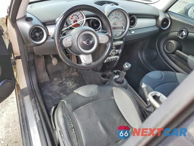 Zdjęcie 8 z 12 samochodu: 2008 MINI COOPER CLUBMAN VIN:WMWML33528TJ47249 - miniatura