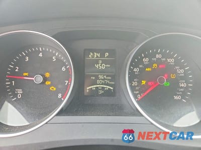 Zdjęcie 9 z 12 samochodu: 2018 VOLKSWAGEN JETTA SE VIN:3VWDB7AJ3JM222989 - miniatura